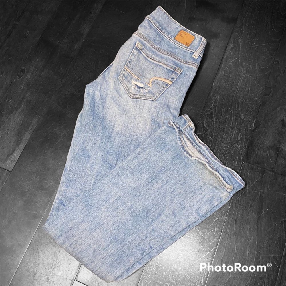 American Eagle Flare Distressed Blue Jeans Light Wash Stretch Artist Sz 2.
